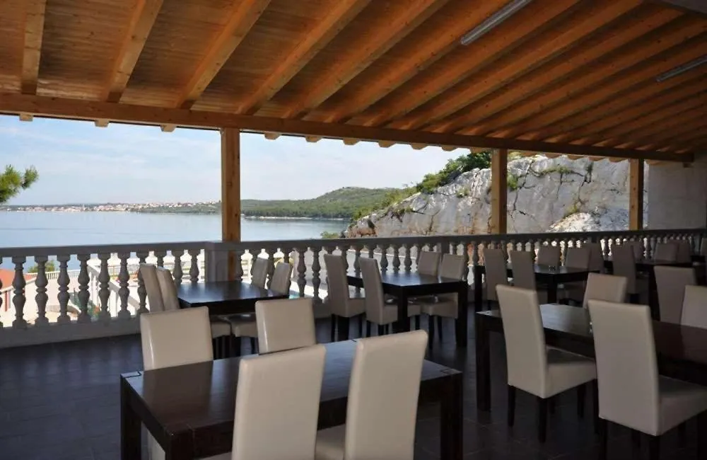 Aria Mobile Home, Oaza Mira 5 Star Camping, Dalmatia Drage